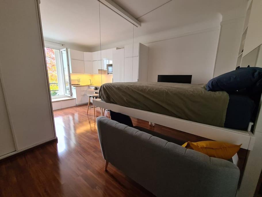 Studio A 2 Pas De La Gare Sartrouville Bagian luar foto