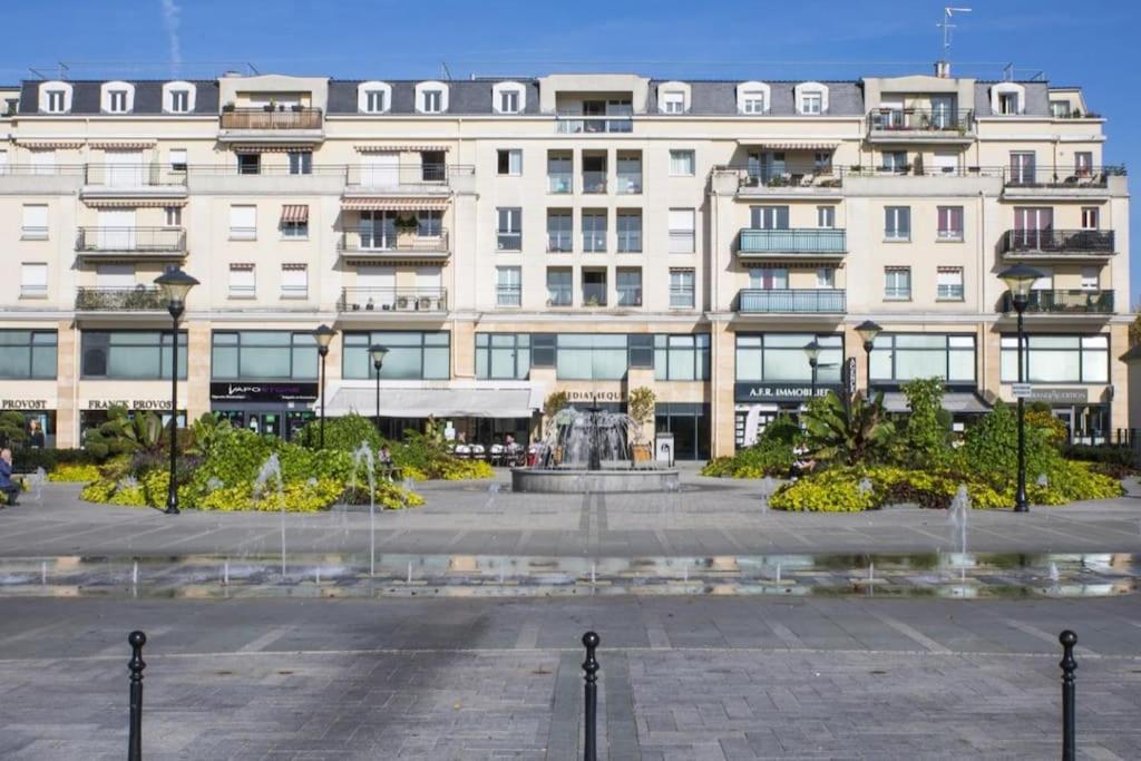 Studio A 2 Pas De La Gare Sartrouville Bagian luar foto