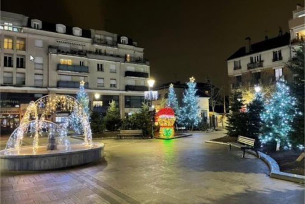 Studio A 2 Pas De La Gare Sartrouville Bagian luar foto