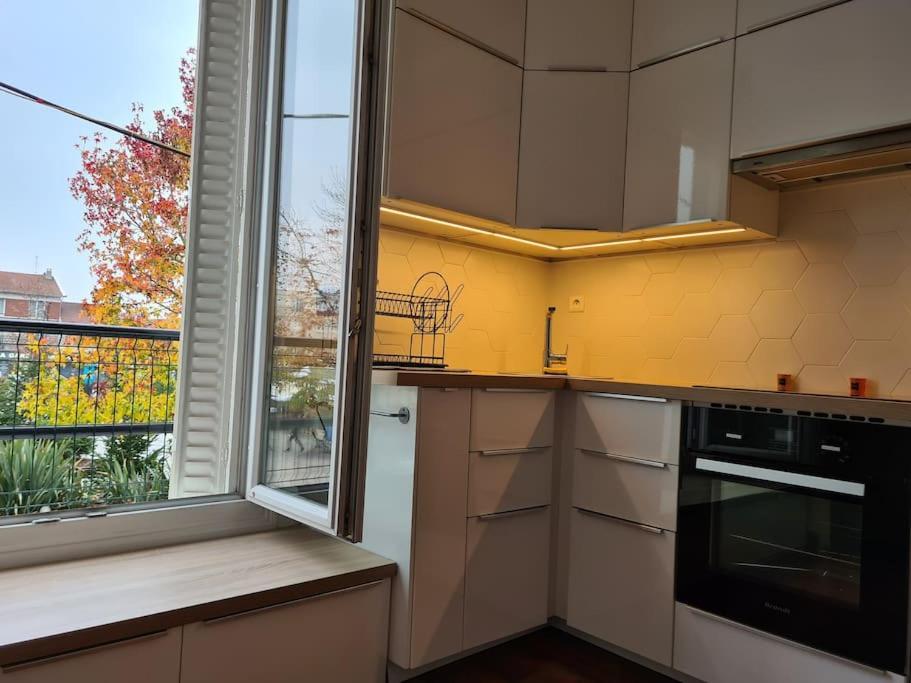 Studio A 2 Pas De La Gare Sartrouville Bagian luar foto